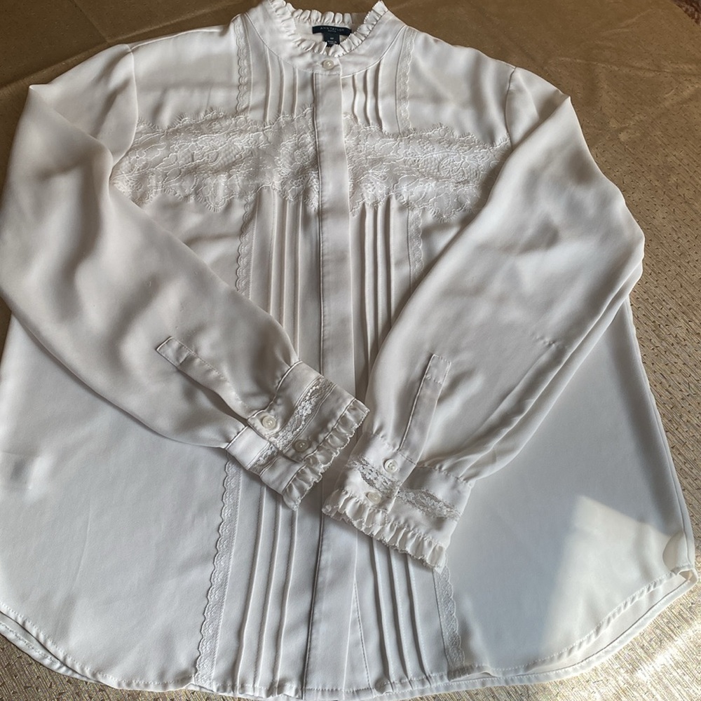 Ann Taylor cream color Lace Blouse MP